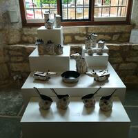 Ceramic tableware by Alice Shepherd