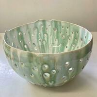 Sea urchin inspired bowl 20 x20 cm