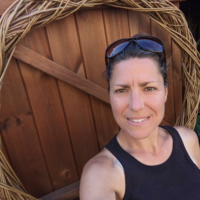 Willow Wreath. Christina is ever inspired to make wreaths, enjoying the natural flow and grounding shape. She invites people to join her on her wreath base making workshops and provides her customers with wreaths of various sizes.