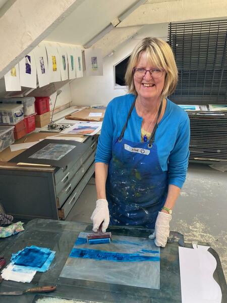 Marie Calvert printing in St Ives