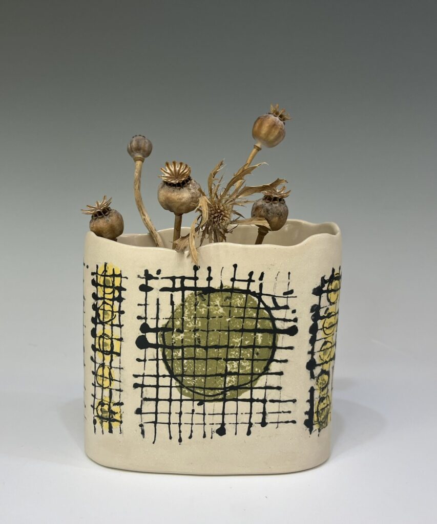 Nicola Richards image