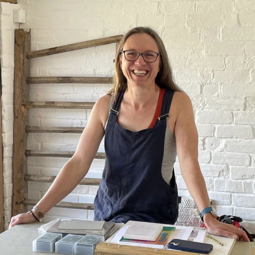 Alix Almond at a linocut workshop