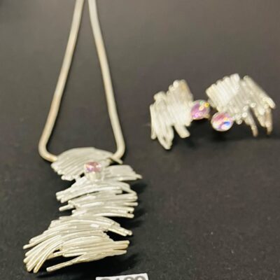 Inspired by the jewellers who tore up the rule book in the 1960's and designed what they loved this Broken Rules collection shows that straight lines don't always have a place in jewellery