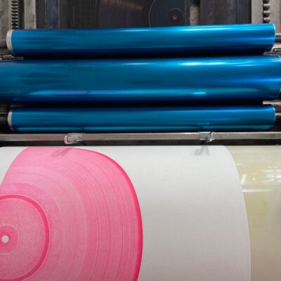 Printing the Venn diagram with a vinyl record on letterpress
